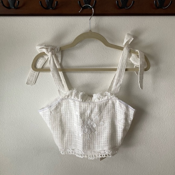 SOLD💫 Chasing Unicorns Precious Angel Embroidered Cropped Camisole sz S - Picture 9 of 15